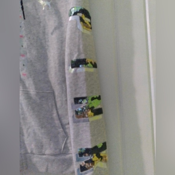 vs PINK bling CAMO set-both small and NEW - Picture 5 of 8